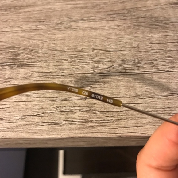 Valentino V120S Women’s Sunglasses - Picture 6 of 7